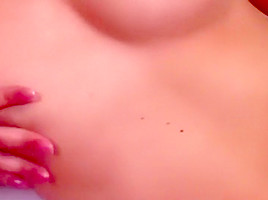 Sensual brunette lady is totally naked in solo vid