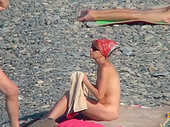 Sex Under The Sun With Real Amateurs Caught On Cam