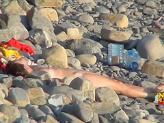 Sex Under The Sun With Real Amateurs Caught On Cam
