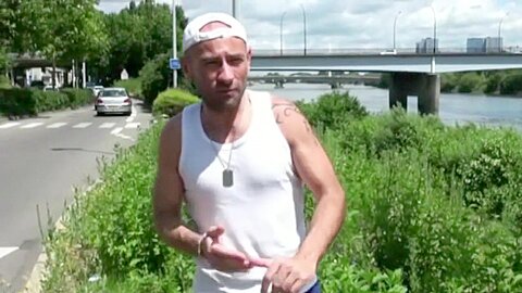 Sex in the toilett in road - CrunchBoy