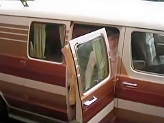Sex van gets a flat and the driver pumps up a passenger - Pumphouse Media