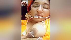Sexy Bhabhi Shows Milky Boobs