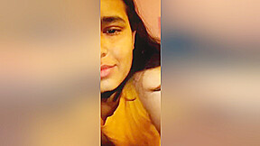 Sexy Indian Girl Sanjana Shows Her Boobs On Video Call 7