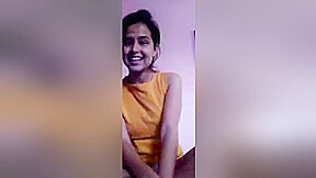 Sexy Indian Girl Sanjana Shows Her Boobs On Video Call 7