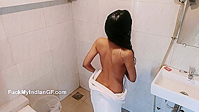 Shaved Pussy Indian Girl In Bathroom Taking Shower