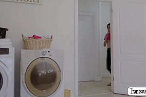 Shemale Maid Takes A Bath And Analed By Her Boss 10 Min