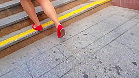 Shiny pantyhose