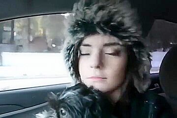 Slender babe - Frostbitten