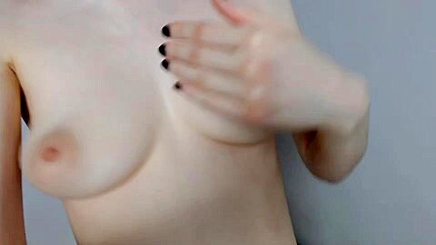 Small Sized Girlfriend Pleasuring Her Man On Camera