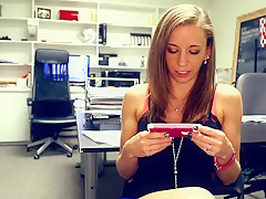 Smoking hot wife makes her hubby pay dearly