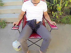 Soaking my grey jeans 5 times and pouring piss all over myself