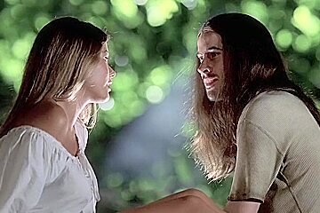 Sofía Vergara & Nathalie Rose in 'Big Trouble' (2002)