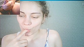 Solo Webcam Show With Stunning Brunette Girlfriend