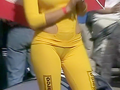 Squishy ass in jeans
