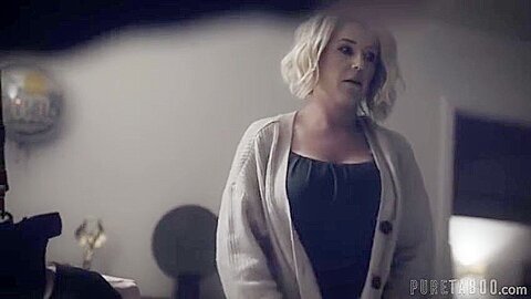 Step moms Helping Hand [2021]