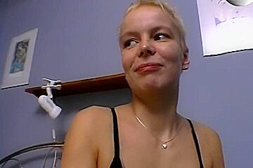 Strassenhure Zum Casting Mit Dildo Ueberredet