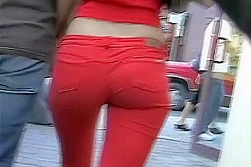 Street video of sexy ass in tight red jeans