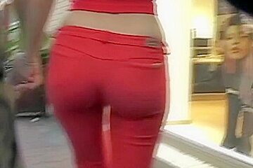 Street video of sexy ass in tight red jeans