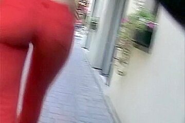 Street video of sexy ass in tight red jeans