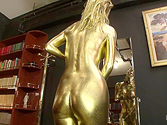 Submissive Office Beauty Gets The Gold Treatment - CosplayInJapan