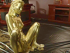 Submissive Office Beauty Gets The Gold Treatment - CosplayInJapan