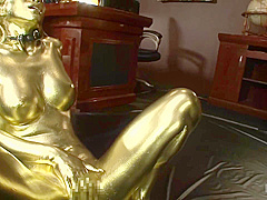 Submissive Office Beauty Gets The Gold Treatment - CosplayInJapan