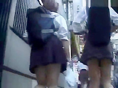 Super Pursuit! Upskirt!
