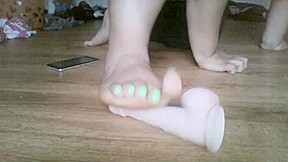 Super Thick BBW Crushing Dildo Wih Sexy Feet