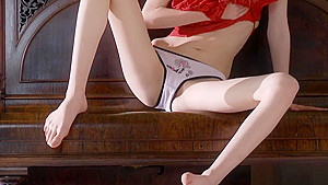 Sweet rubbing for babes clits
