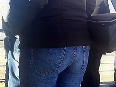TIGHT ASIAN ASS