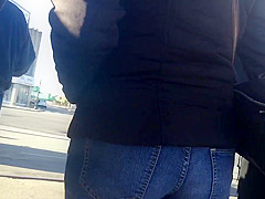 TIGHT ASIAN ASS
