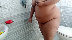 Tamil Sexy Bhabhi Has Sex With Bathroom Tap - Big Tits & Huge Ass