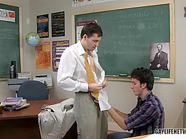 Teacher Plugs student 18+ Asshole - TeachTwinks