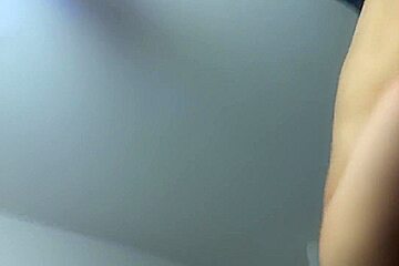 Thai Amateur Eat Cock