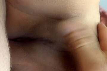 Thai Amateur Eat Cock