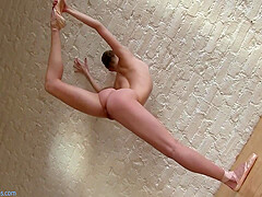 The Naked Ballerina Frankly Shows All Her Feminine Charms