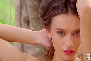 The Natural Bodies: 20 To 11 With Most Beautiful