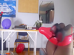 The Secretary In Stockings Inflatables Balloons Masturbates With Balloons 22 Cam