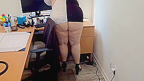 The Secretary Likes Bending Over & Spreading Her Legs For The Customers To See (boss Not Happy)