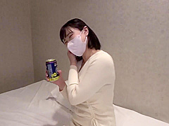 This Is A Mans Ideal Female Hole! A Young White And Cute Girl! Love Is Getting Messy In Bed!