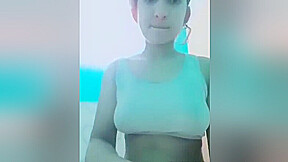 Today Exclusive- Cute Girl Showing Her Boobs
