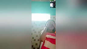 Today Exclusive- Desi Girl Showing Her Bathing On Video Call