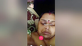 Today Exclusive- Horny Desi Bhabhi Showing Her Big Boobs To Lover On Video Call
