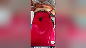 Today Exclusive- Sexy Bhabhi Shows Her Boobs