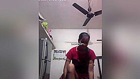 Today Exclusive- Sexy Desi Bhabhi Changing Cloths 3