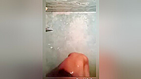 Today Exclusive- Tamil Bhabhi Record Her Bathing Video 2