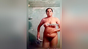 Today Exclusive- Tamil Bhabhi Record Her Bathing Video 2