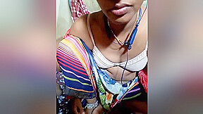 Today Exclusive- Village Bhabhi Showing Her Boobs And Give Handjob