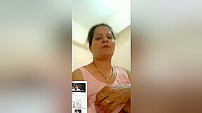 Today Exclusive-desi Horny Bhabhi Showing Her Boobs And Pussy On Video Call 2