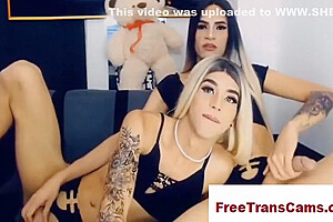 Transs So Hard On Cam